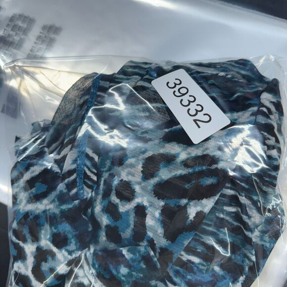 Apt. 9 Blouse Women XL Blue Animal Print Short Sleeve Round Neck Casual Comfort - Picture 7 of 7